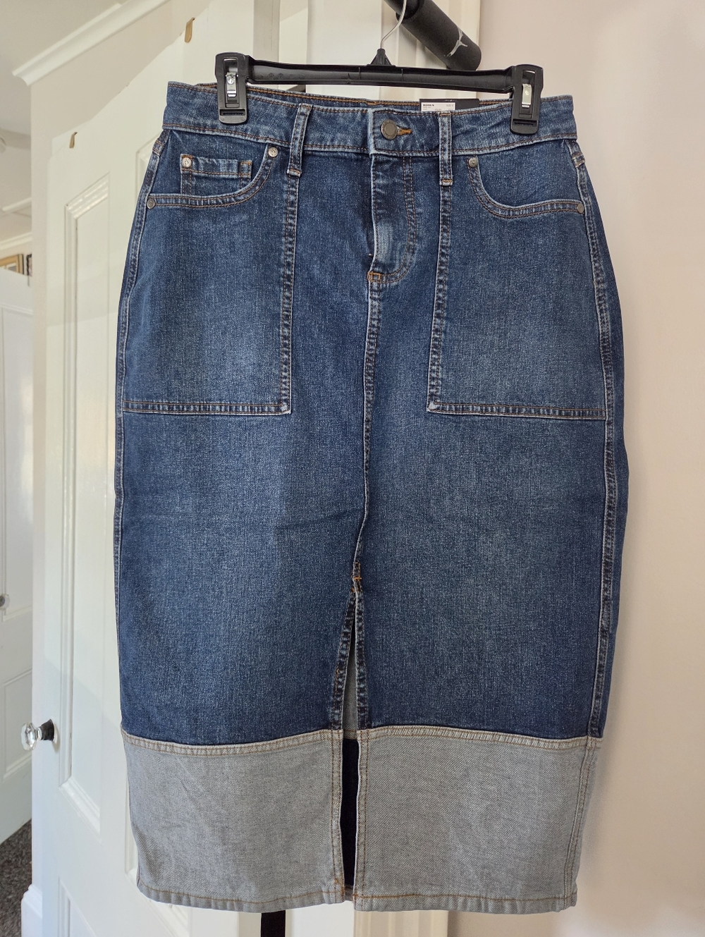 Simply Vera Vera Wang Two-Tone Denim Midi Pencil Skirt - Dark Blue & Light Blue